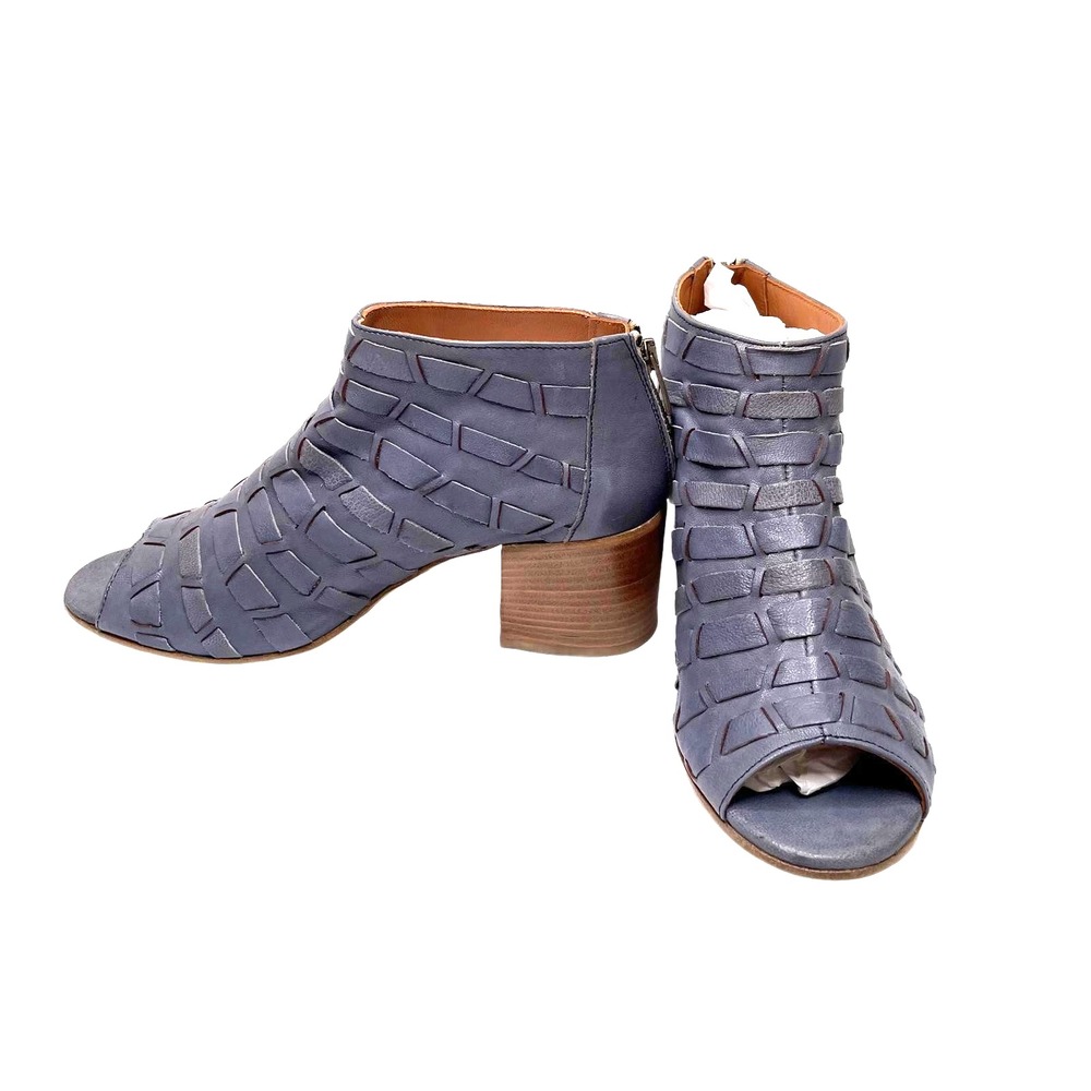 NWOT‎ SUNDANCE Ankle Bootie 39 Italian Leather Peep Toe Blue Boho Cottage Casual